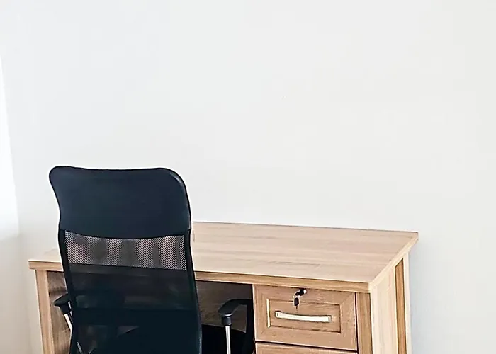 Sealove Pool * Ларнака