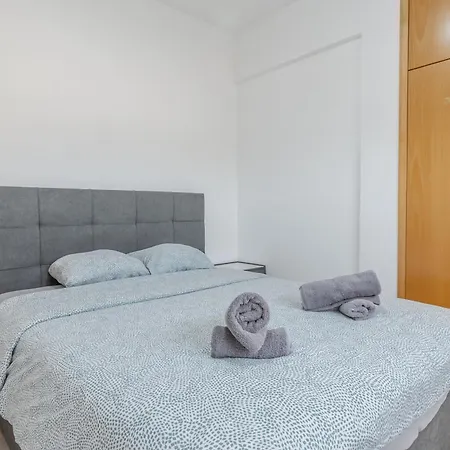 Sealove Pool Appartement *